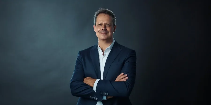 Dr. Reinaldo Ragazzo — otorrinolaringologista com atuação em cirurgia facial